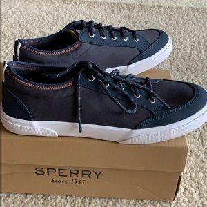 Sperry Deck shoes